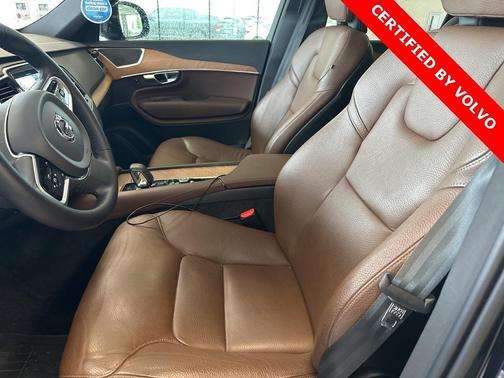 2023 Volvo XC90 Recharge Plug-In Hybrid T8 Plus Dark Theme 7 Passenger