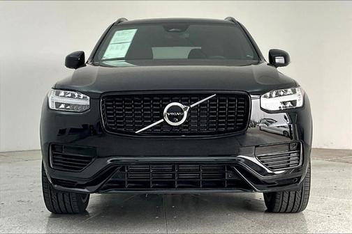 2023 Volvo XC90 Recharge Plug-In Hybrid T8 Plus Dark Theme 7-Seater