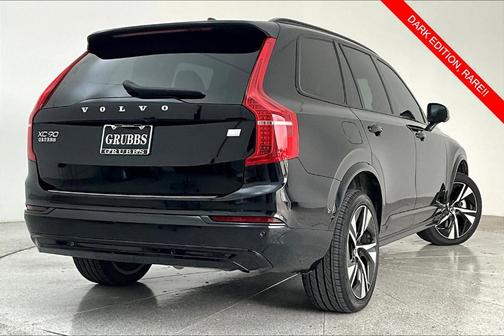 2023 Volvo XC90 Recharge Plug-In Hybrid T8 Plus Dark Theme 7-Seater