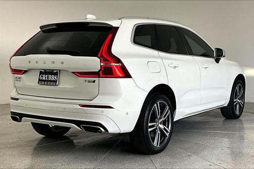 2018 Volvo XC60 T6 R-Design