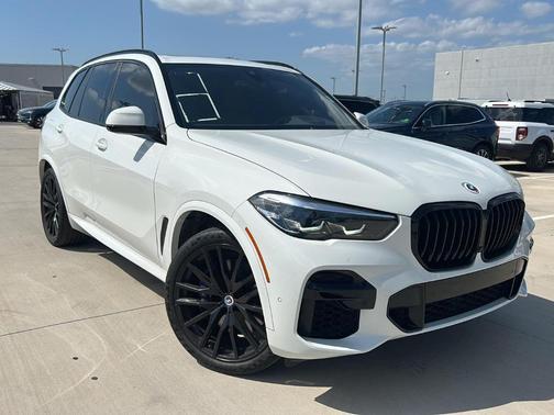 2023 BMW X5 M50i