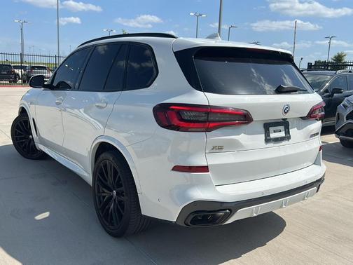 2023 BMW X5 M50i