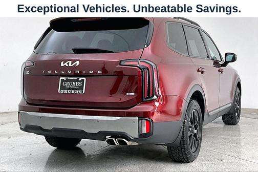 Maroon 2023 Kia Telluride SX