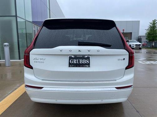 2025 Volvo XC90 B6 Plus 6 Passenger