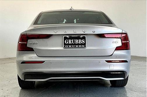 2025 Volvo S60 B5 Core