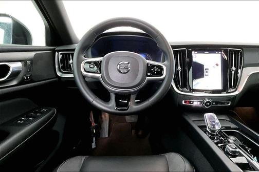 Onyx Black Metallic 2024 Volvo S60 B5 Plus Black Edition