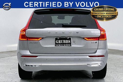 Silver 2023 Volvo XC60 B5 Ultimate Bright Theme