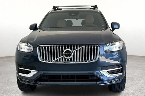 2025 Volvo XC90 B5 Ultra