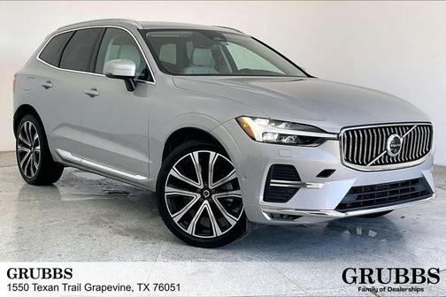 2023 Volvo XC60 B5 Ultimate Bright Theme