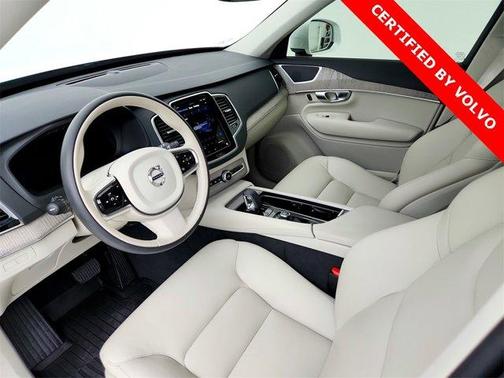2024 Volvo XC90 Recharge Plug-In Hybrid T8 Plus Bright Theme 7 Passenger