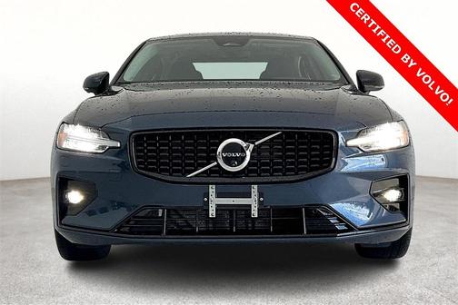 2025 Volvo S60 B5 Plus