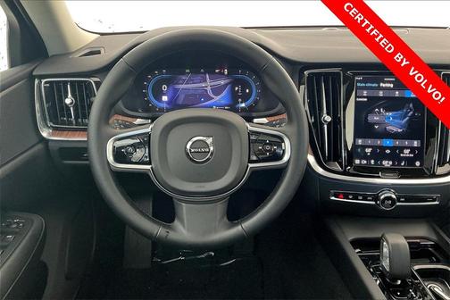 2025 Volvo S60 B5 Plus