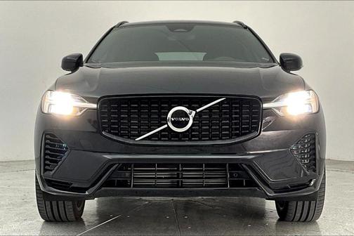 2022 Volvo XC60 Recharge Plug-In Hybrid T8 R-Design