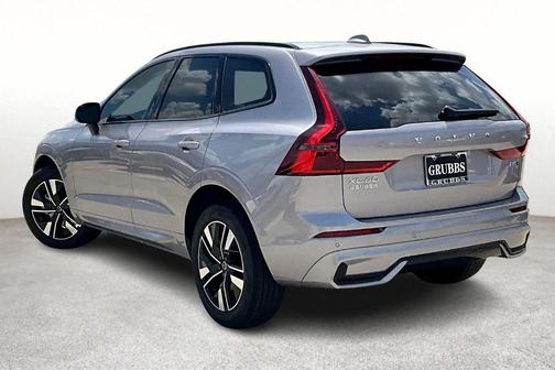 2026 Volvo XC60 B5 Core