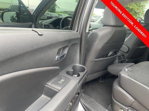 2022 Honda Pilot Touring 7-Passenger