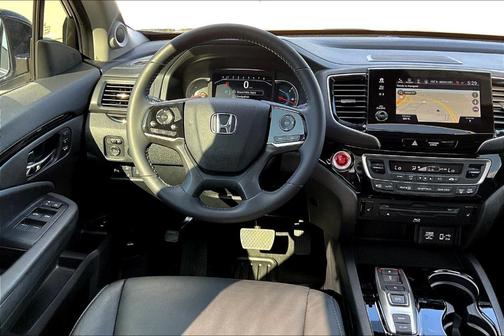 2022 Honda Pilot Touring 7-Passenger