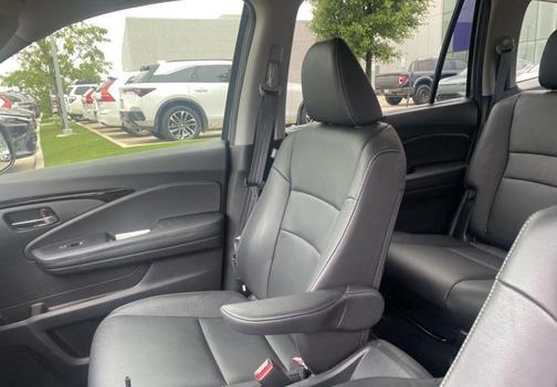 2022 Honda Pilot Touring 7-Passenger