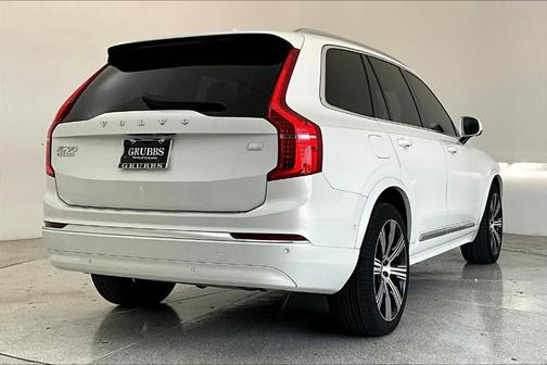 2024 Volvo XC90 Recharge Plug-In Hybrid T8 Plus Bright Theme 7-Seater