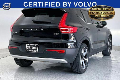 Black Metallic 2023 Volvo XC40 B5 Plus Bright Theme
