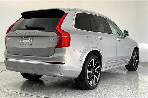 2024 Volvo XC90 B5 Plus Bright Theme
