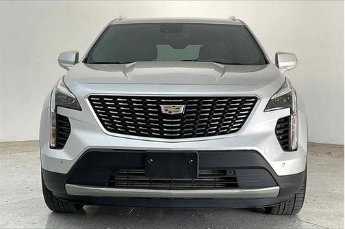 2022 Cadillac XT4 Premium Luxury