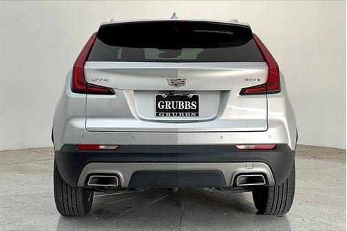 2022 Cadillac XT4 Premium Luxury