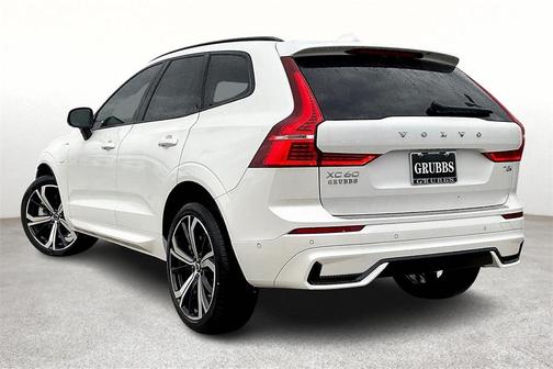 2025 Volvo XC60 Plug-In Hybrid T8 Ultra