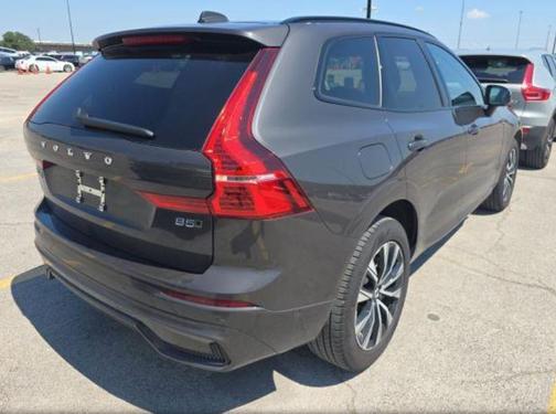 2025 Volvo XC60 B5 Plus