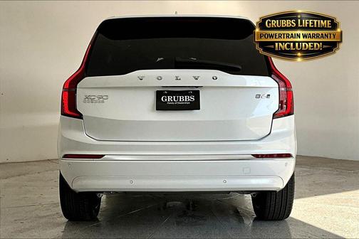 Crystal White Pearl 2026 Volvo XC90 B6 Ultra 7-Seater