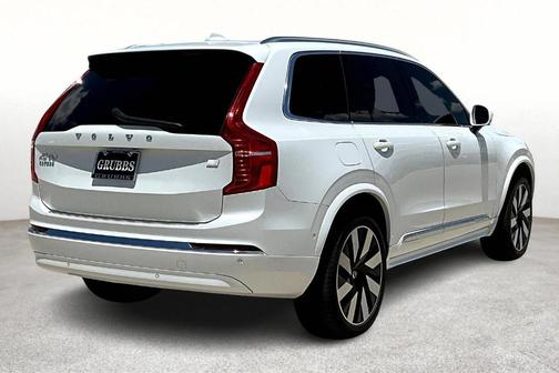 2024 Volvo XC90 Recharge Plug-In Hybrid T8 Ultimate Bright Theme 7-Seater