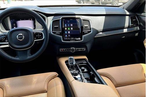 2024 Volvo XC90 Recharge Plug-In Hybrid T8 Ultimate Bright Theme 7-Seater