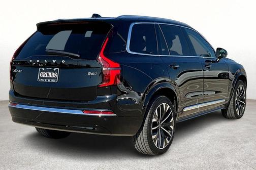 2025 Volvo XC90 B6 Plus 7-Seater