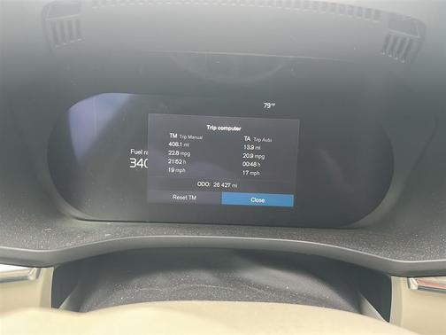 2024 Volvo XC60 B5 Core Dark Theme