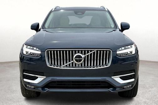 2024 Volvo XC90 B6 Plus Bright Theme 7-Seater