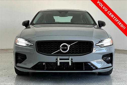 2025 Volvo S60 B5 Core