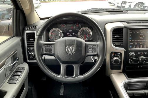 2016 RAM 1500 SLT