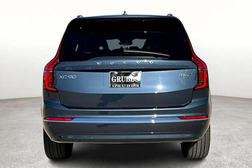 2025 Volvo XC90 B6 Plus 7-Seater