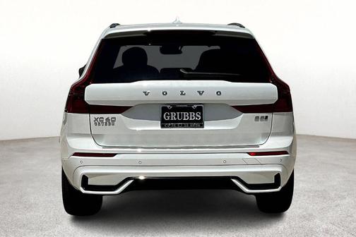 2026 Volvo XC60 B5 Ultra