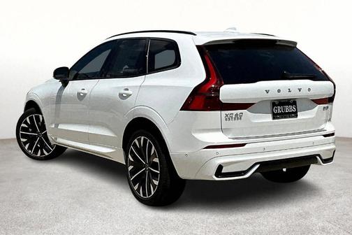 2026 Volvo XC60 B5 Ultra