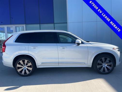 2025 Volvo XC90 Plug-In Hybrid T8 Plus 6-Seater