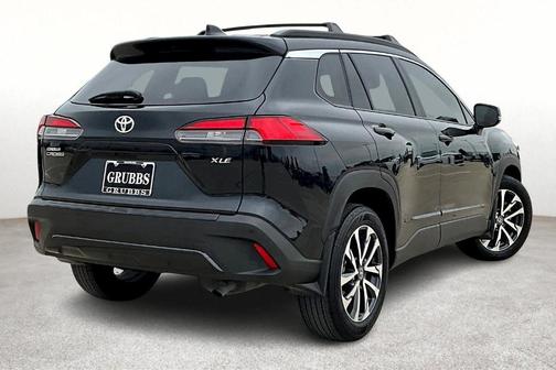 2024 Toyota Corolla Cross XLE