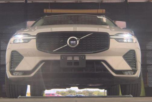 2025 Volvo XC60 B5 Plus