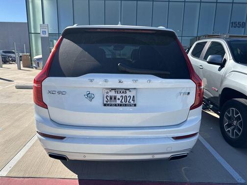 2020 Volvo XC90 T5 Momentum 7 Passenger