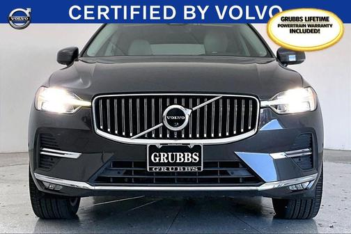 2023 Volvo XC60 B5 Ultimate Bright Theme