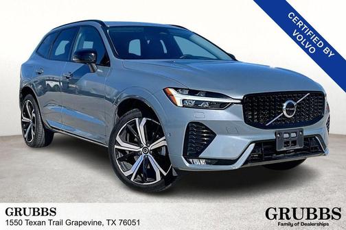 2023 Volvo XC60 B5 Ultimate Dark Theme