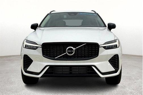 2025 Volvo XC60 Plug-In Hybrid T8 Ultra