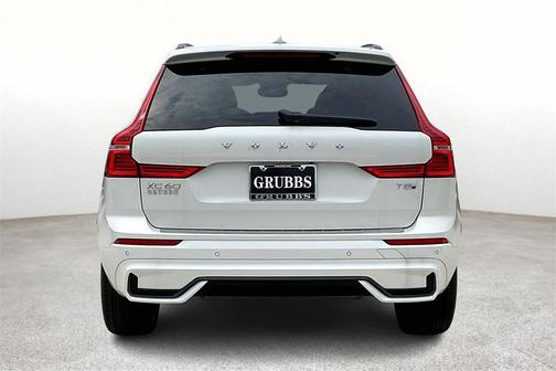 2025 Volvo XC60 Plug-In Hybrid T8 Ultra