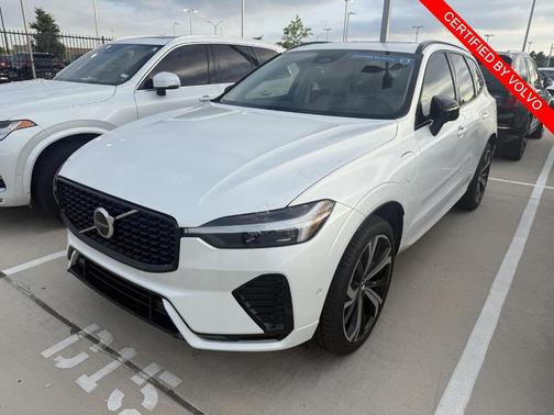 2025 Volvo XC60 Plug-In Hybrid T8 Ultra