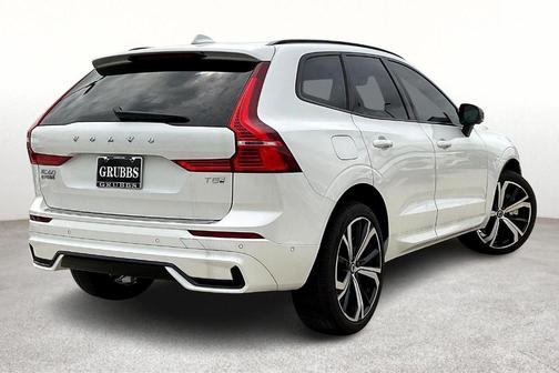 2025 Volvo XC60 Plug-In Hybrid T8 Ultra
