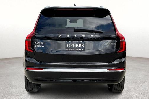 2026 Volvo XC90 B5 Ultra 7-Seater